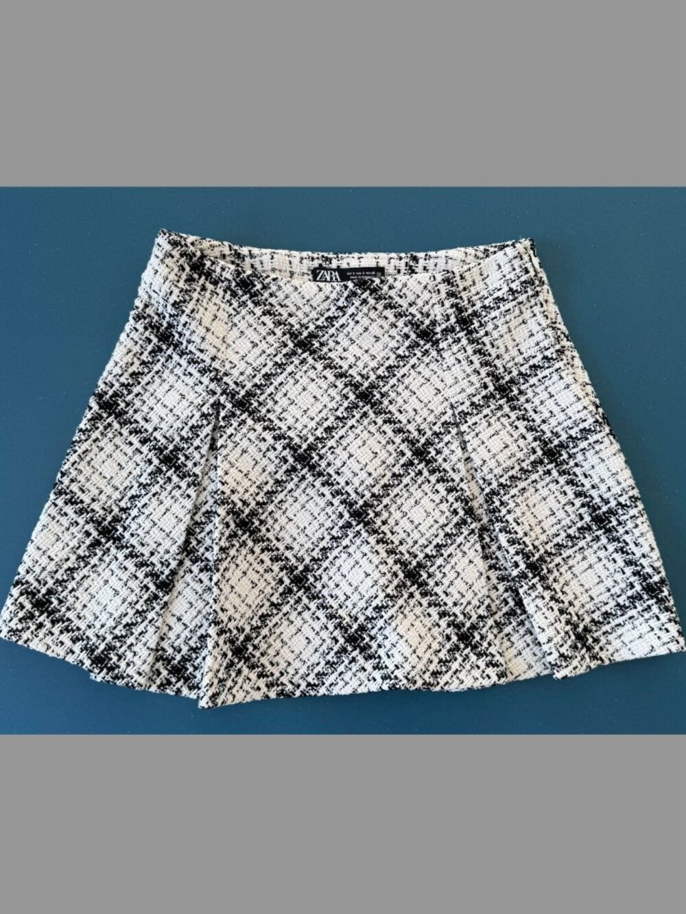 Zara Black and White Skirt | Small